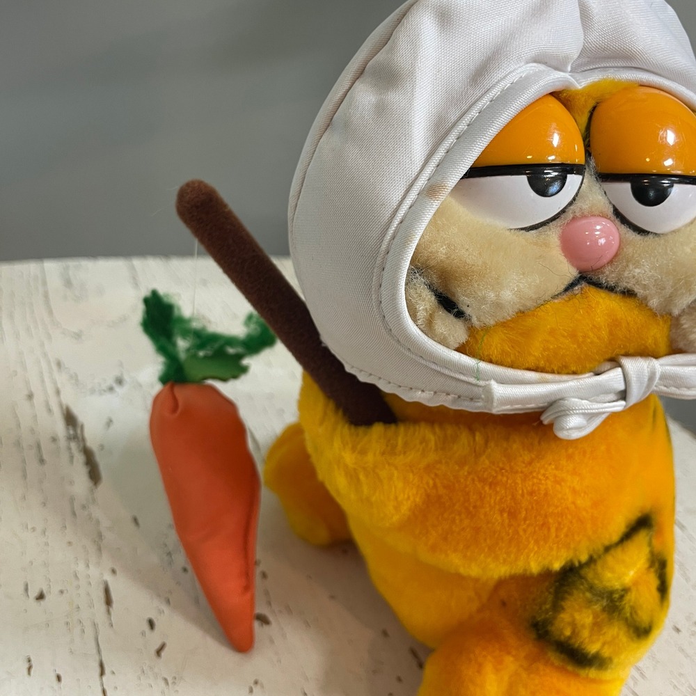 Vintage 1981 Dakin Garfield Easter Bunny Plush with Carrot 12" Stuffed Animal - Picture 3 of 10